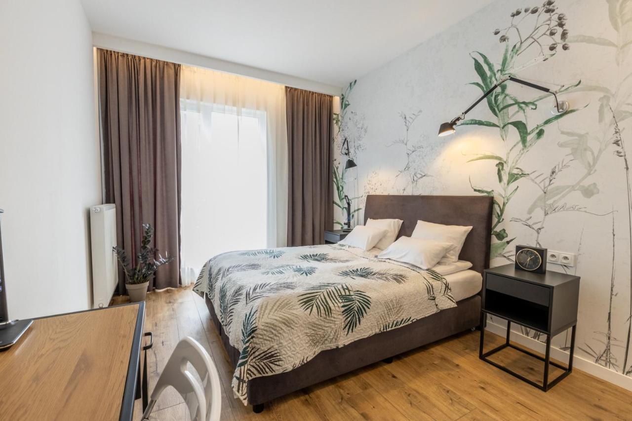 Vip Apart Bielany Przy Metrze Warsaw Exterior photo